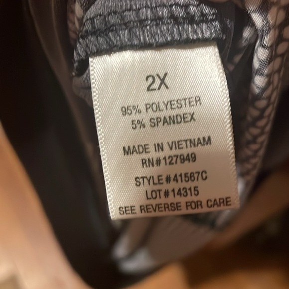 Emma & Michelle dress size 2xl - Picture 3 of 3